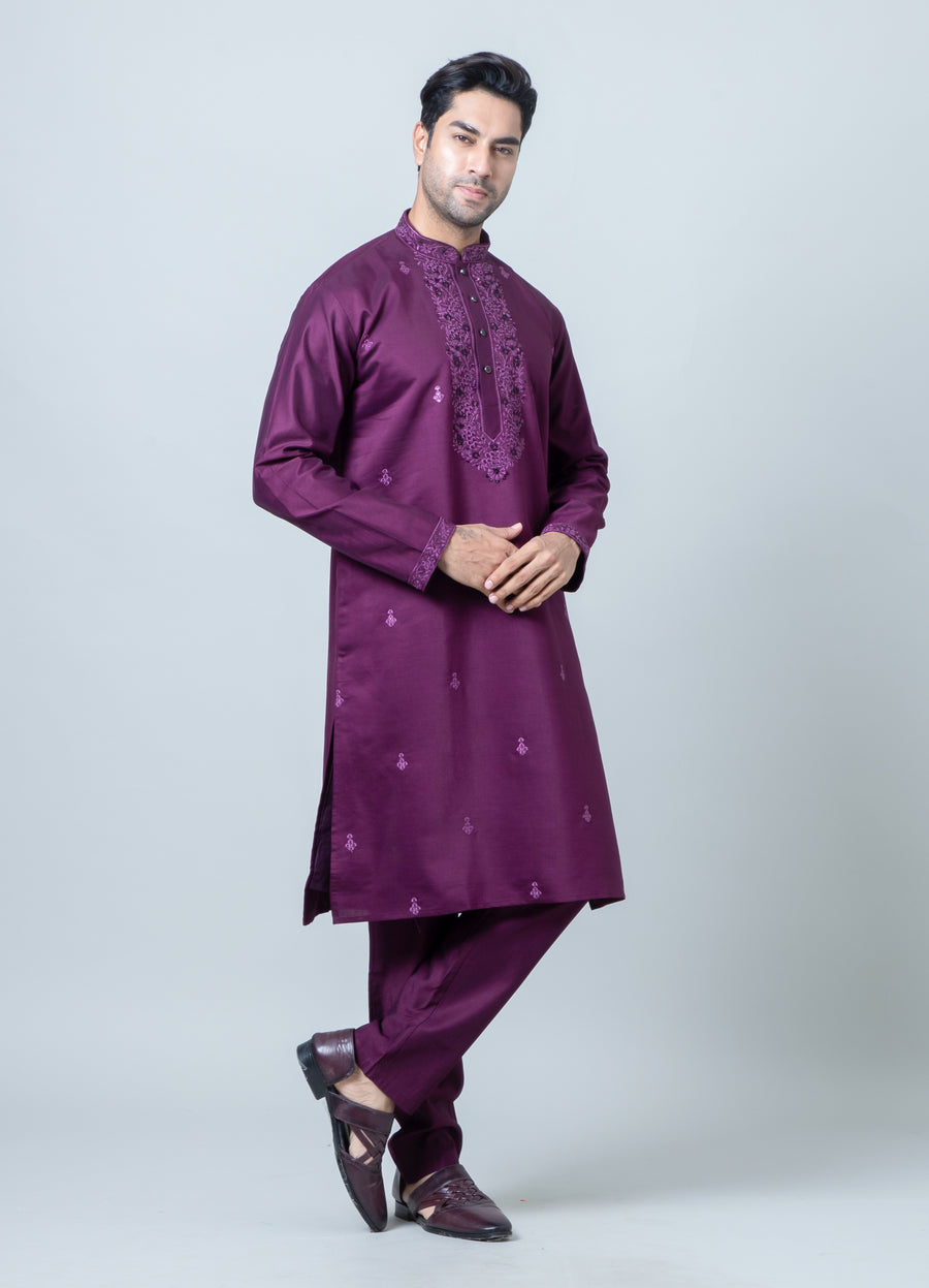 EMBROIDERED KURTA PAJAMA