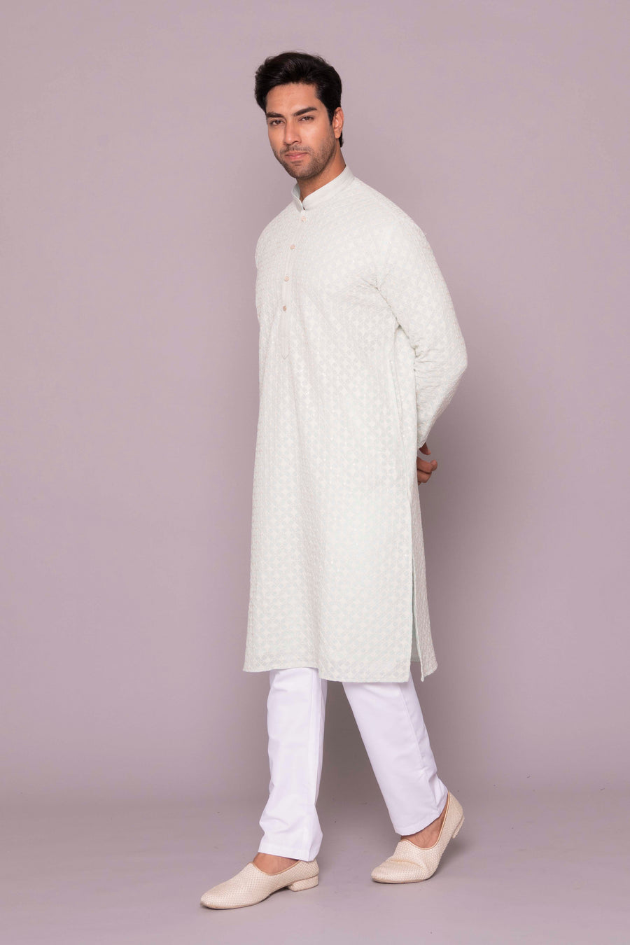 MLS CHIKANKARI KURTA PAJAMA