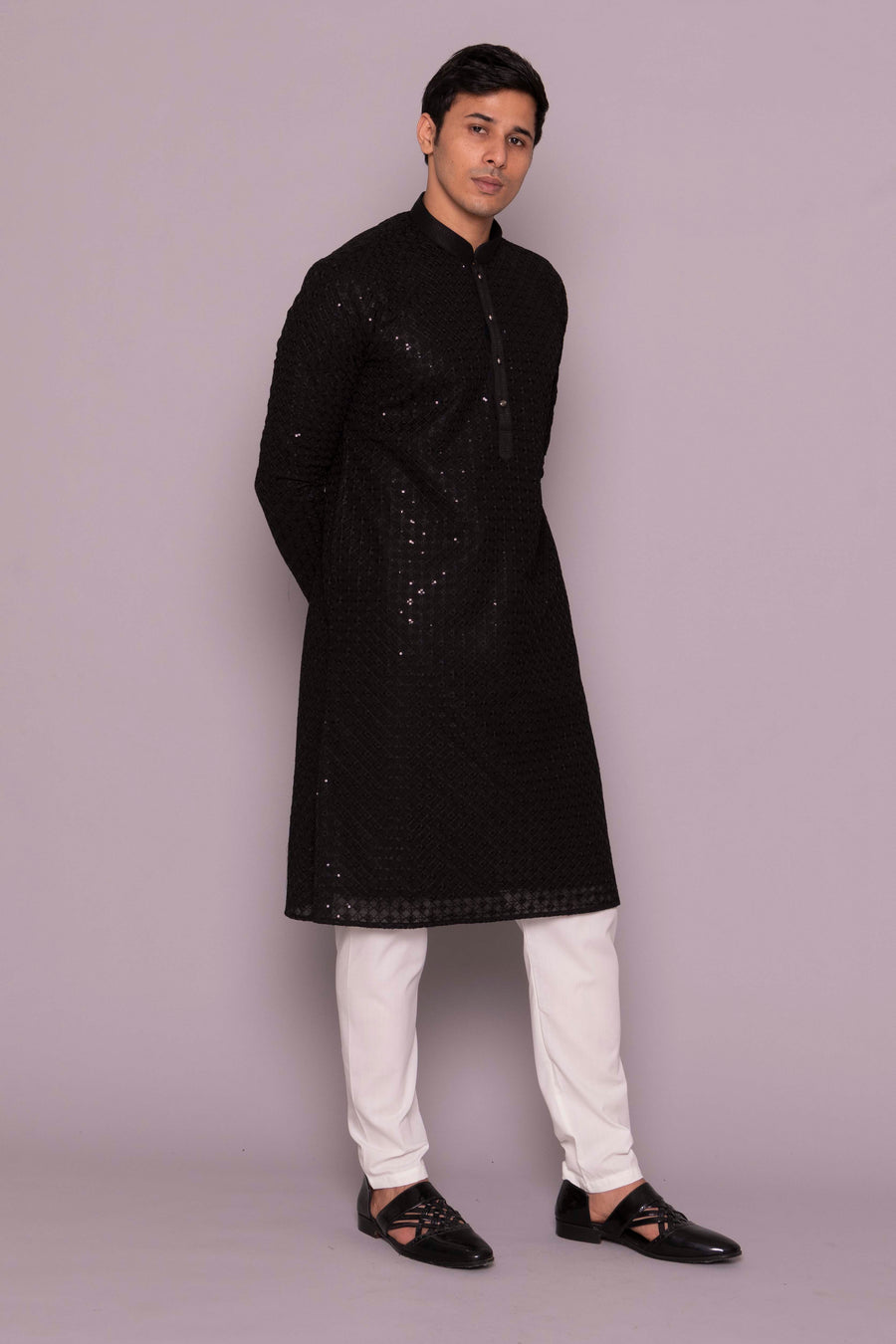 MLS CHIKANKARI KURTA PAJAMA