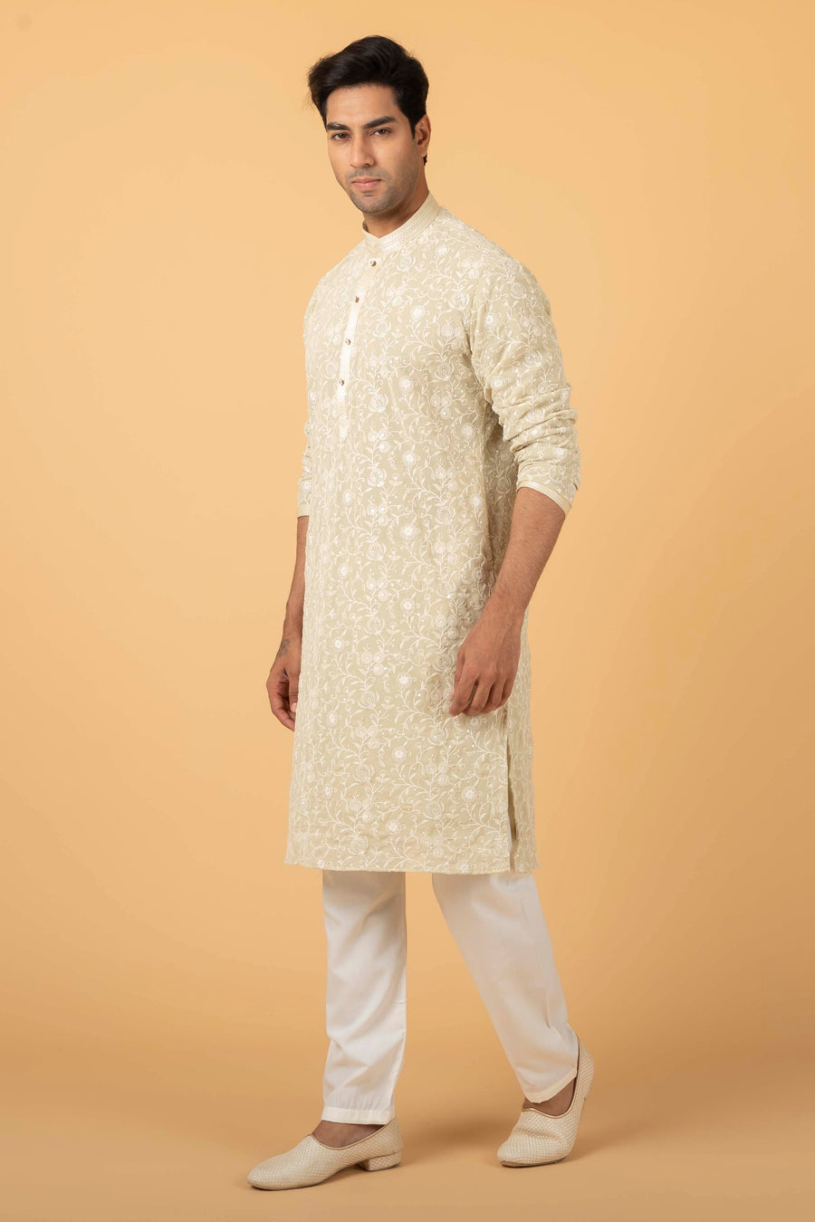MLS CHIKANKARI KURTA PAJAMA