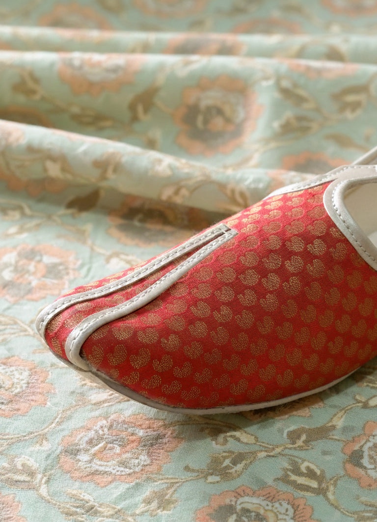 MLS Brocade Jutti